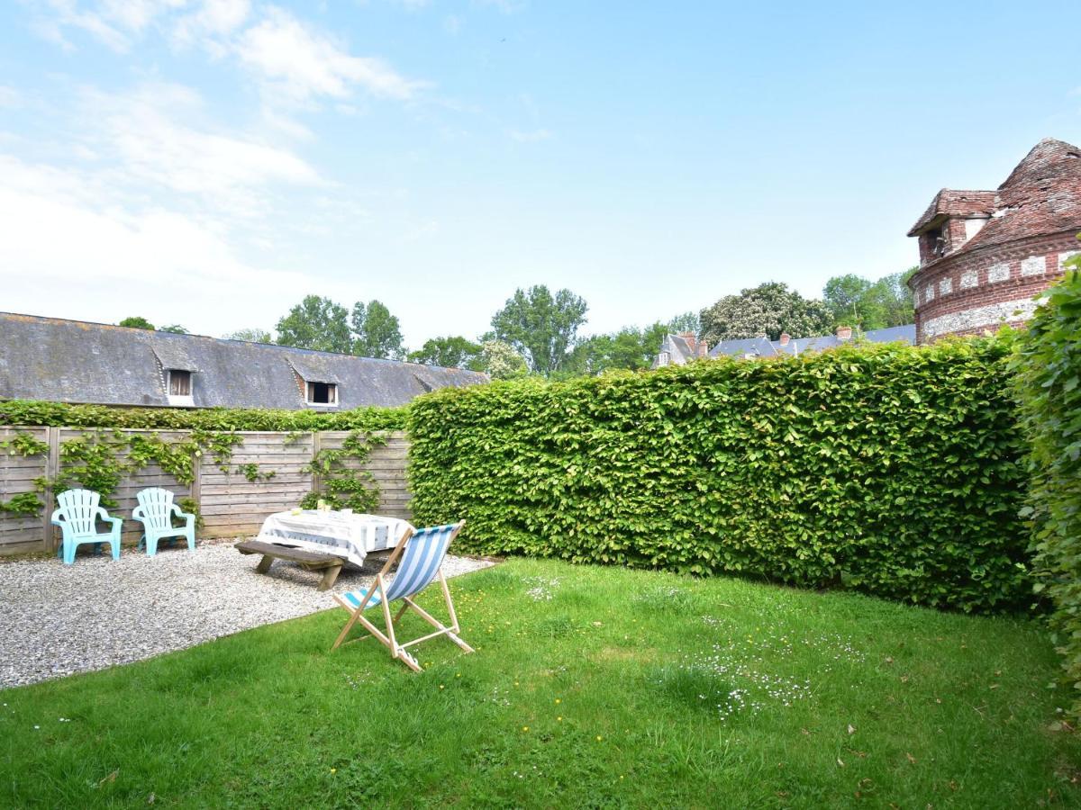 Classic Cottage In Le Bourg-Dun With Garden Екстер'єр фото
