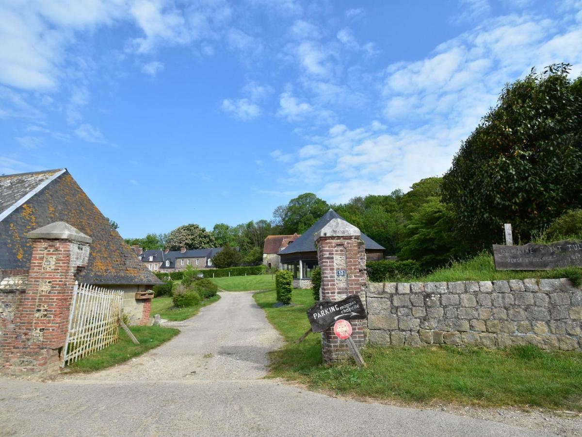 Classic Cottage In Le Bourg-Dun With Garden Екстер'єр фото